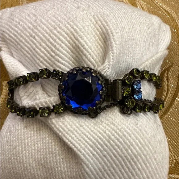 Elegant Vintage Multicolor Crystal Bracelet - Picture 2 of 2